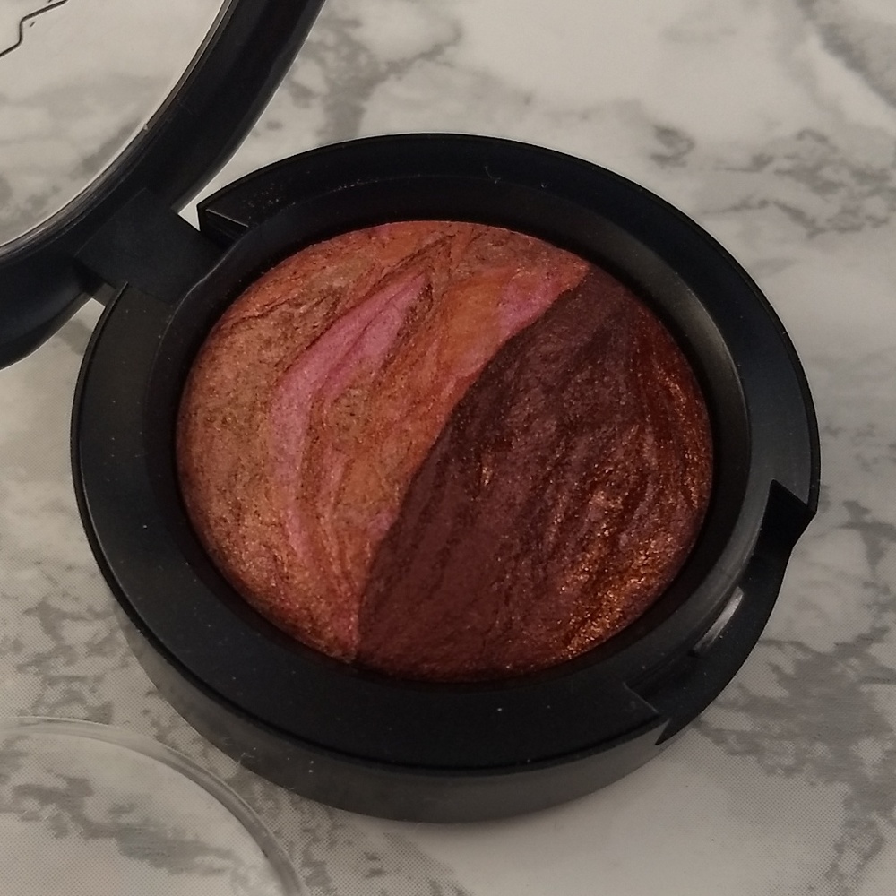 MAC COSMETICS Mineralize Duo - Play on Plums LE